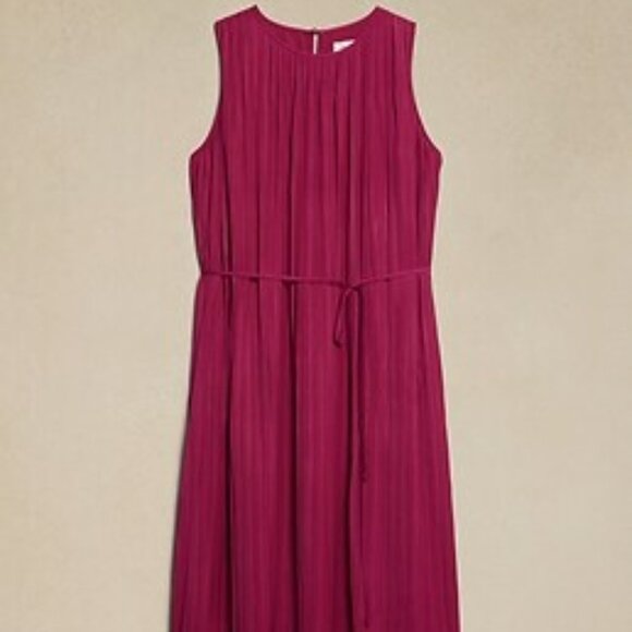 Banana Republic Elegant Berry Crystal Pleated Midi Dress/NWT/S - Picture 4 of 13